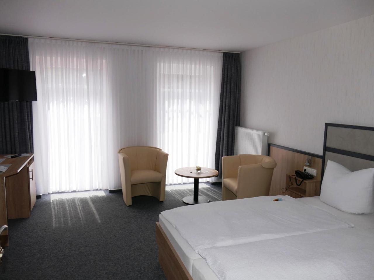Hotel Diekgerdes, Cloppenburg Esterno foto